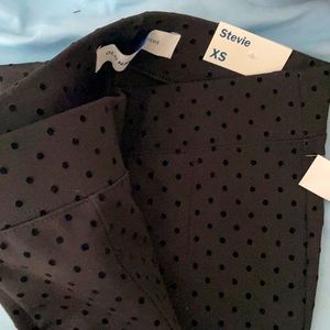 Stevie pull on dress pants. Black xs